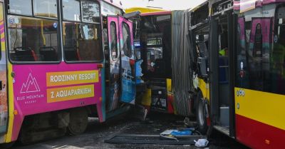 13 osób rannych w zderzeniu autobusu MPK z tramwajem we Wrocławiu