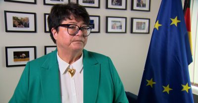 PE wzywa do większej ochrony wolności dziennikarzy. Wiceprzewodnicząca: media mają pełnić funkcję kontrolną, a niektórym rządom to się nie podoba